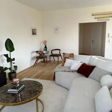 Luxury 2-bedroom Apart
