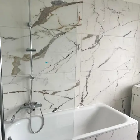 Luxury 2-bedroom Apart Daire *